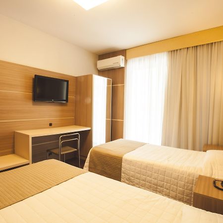 Curitiba Palace Hotel ภายนอก รูปภาพ