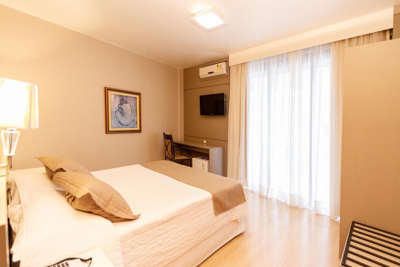Curitiba Palace Hotel ภายนอก รูปภาพ